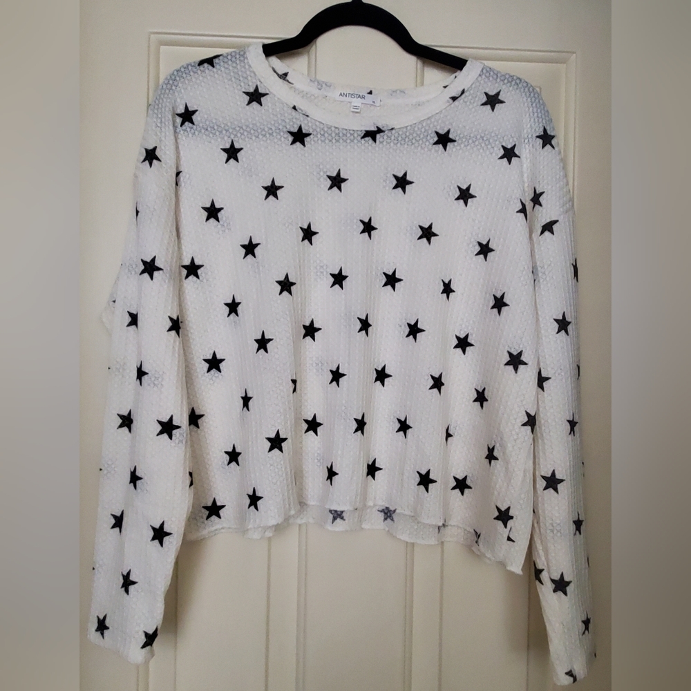 ANTISTAR SOFT LONG SLEEVE TOP BLACK + WHITE STARS! SIZE XL. NEW W/O TAGS!